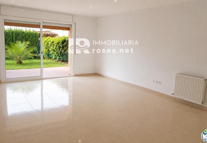 Villa i Empuriabrava, Gerona, Empuriabrava - € 295.000 | Ref: 3877 - foto 1