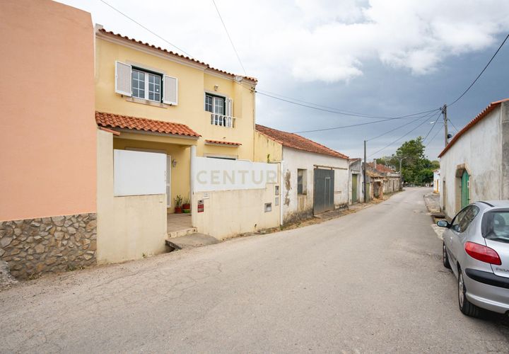 Villa i Alenquer, Lisbon, Alenquer - € 265.000 | Ref: C0362-00977 - foto 1