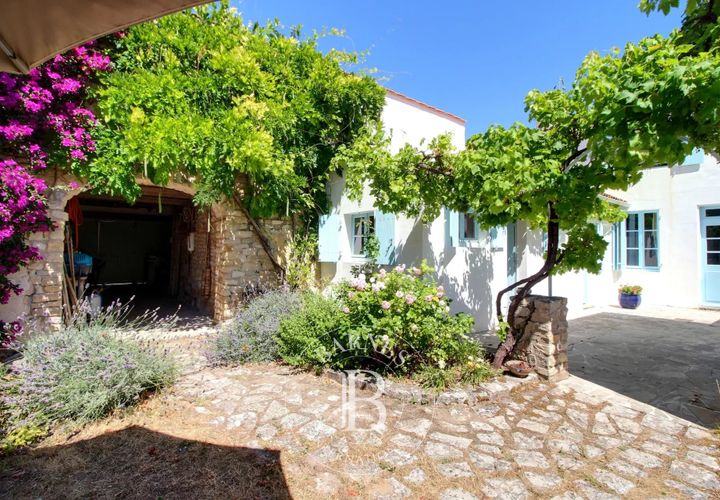 Villa em Ars-en-Ré, Charente-Maritime, Ars-en-Ré - € 1.417.500 | Ref: 87168767 - foto 1