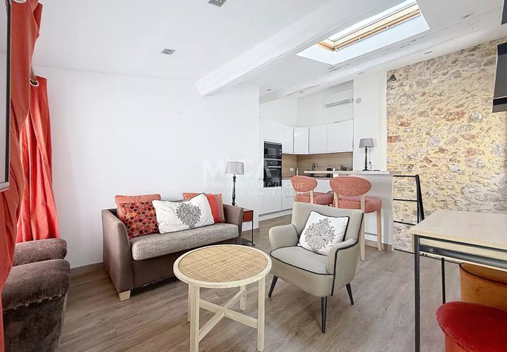 Landejendom i Antibes, Alpes-Maritimes, Antibes - € 495.000 | Ref: 87177815 - foto 1