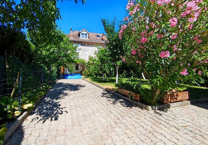 Villa i Douvaine, Haute-Savoie, Douvaine - € 529 000 | Ref: 340934518592 - foto 1