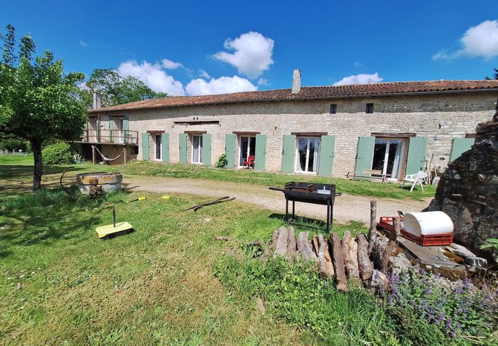 Villa i Lizant, Vienne, Lizant - € 299.995 | Ref: BVI80788 - foto 1