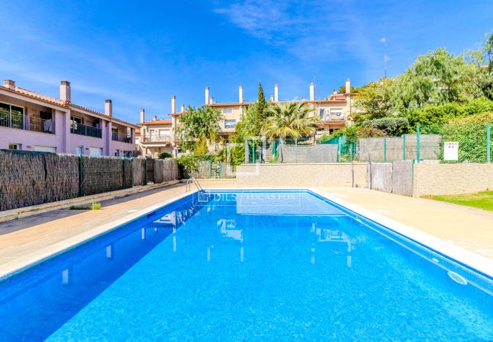 Villa i Sitges, Barcelona, Sitges - € 680.000 | Ref: SIT65366 - foto 1
