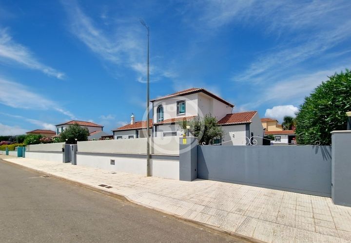 Villa in Quelfes, Faro, Quelfes - € 860.000 | Ref: V4-011 - foto 1
