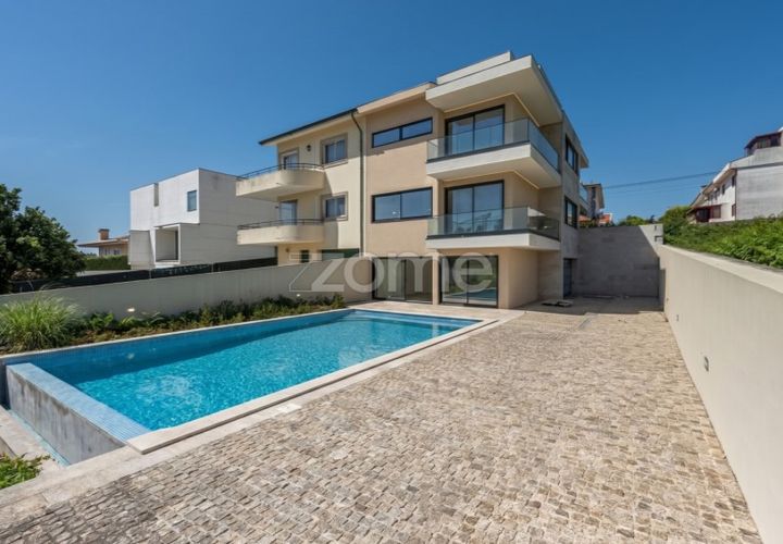 Villa a Canidelo, Porto, Canidelo - € 998.000 | Ref: ZMPT588477 - foto 1