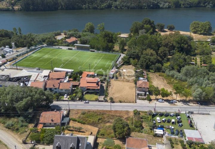 Helårsgrund i Melres e Medas, Porto, Melres e Medas - € 99.900 | Ref: ZMPT581069 - foto 1