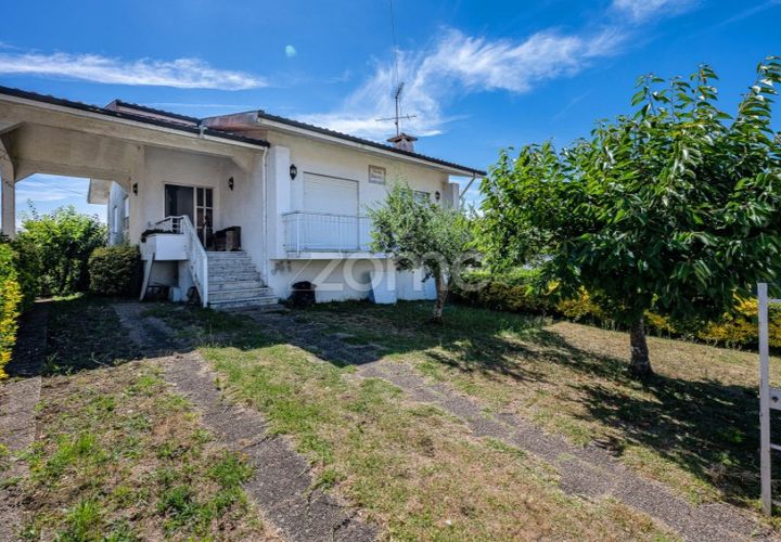 Villa i Santo Tirso, Porto, Santo Tirso - € 320.000 | Ref: ZMPT590694 - foto 1