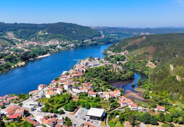 Helårsgrund i Penafiel, Porto, Penafiel - € 150.000 | Ref: ZMPT590085 - foto 1
