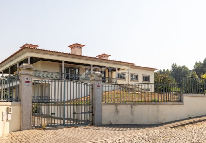 Villa i Trofa, Porto, Trofa - € 1.200.000 | Ref: ZMPT580256 - foto 1
