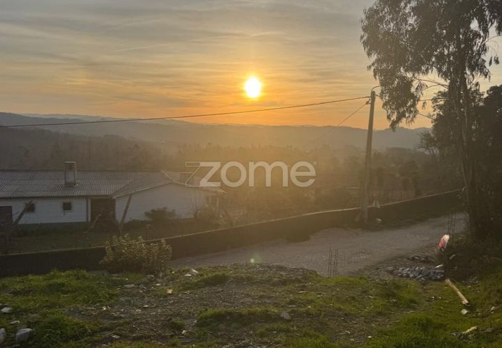 Helårsgrund i Melres e Medas, Porto, Melres e Medas - € 65.000 | Ref: ZMPT584759 - foto 1