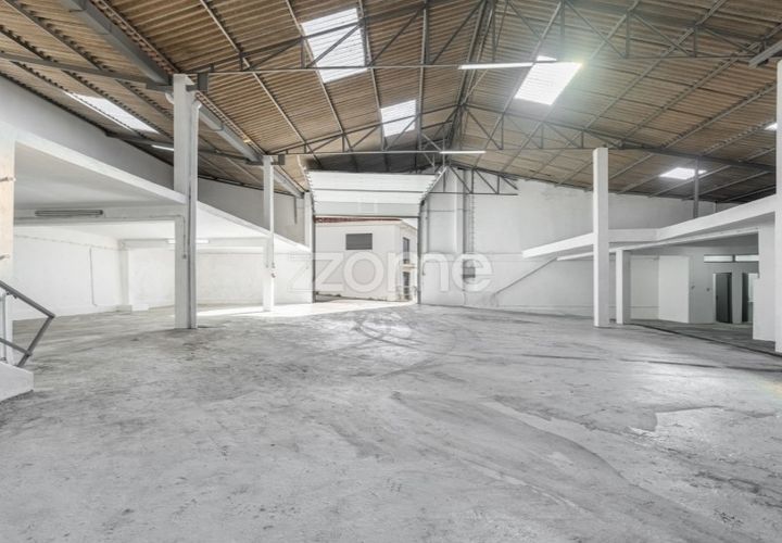 Erhvervsejendom i Mozelos, Aveiro, Mozelos - € 399.500 | Ref: ZMPT582654 - foto 1