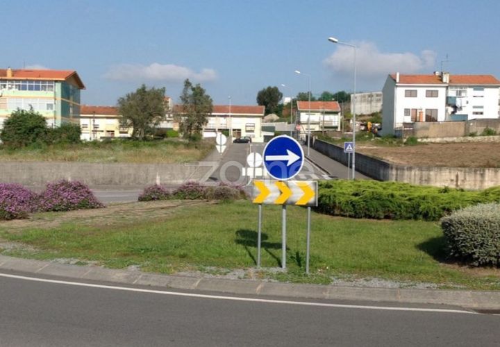 Helårsgrund i Pedroucos, Porto, Pedroucos - € 1.075.000 | Ref: ZMPT525996 - foto 1