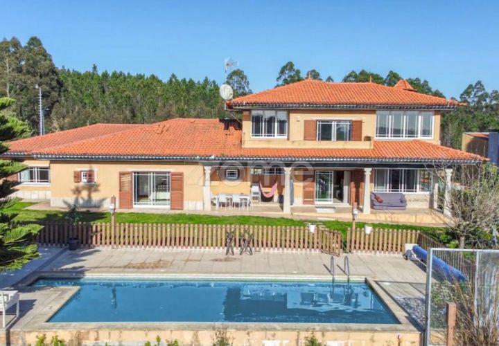 Villa i Santo Tirso, Porto, Santo Tirso - € 900.000 | Ref: ZMPT583744 - foto 1