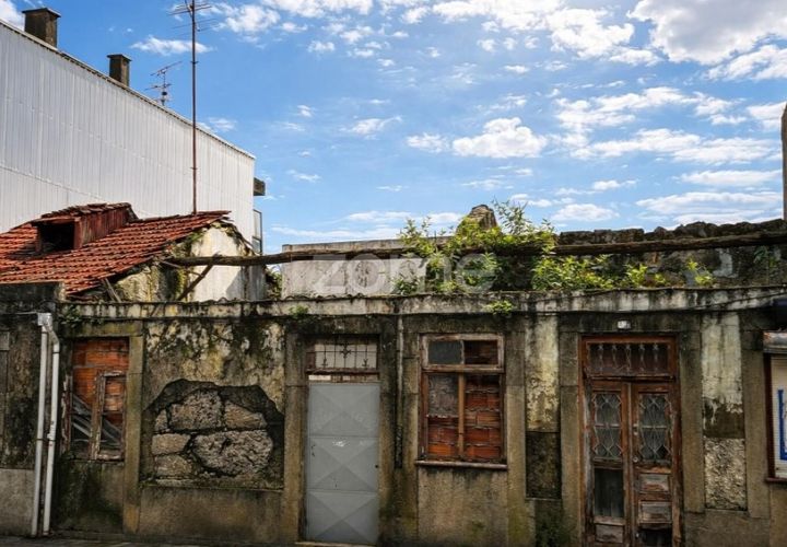 Helårsgrund i Paranhos, Porto, Paranhos - € 800.000 | Ref: ZMPT585552 - foto 1