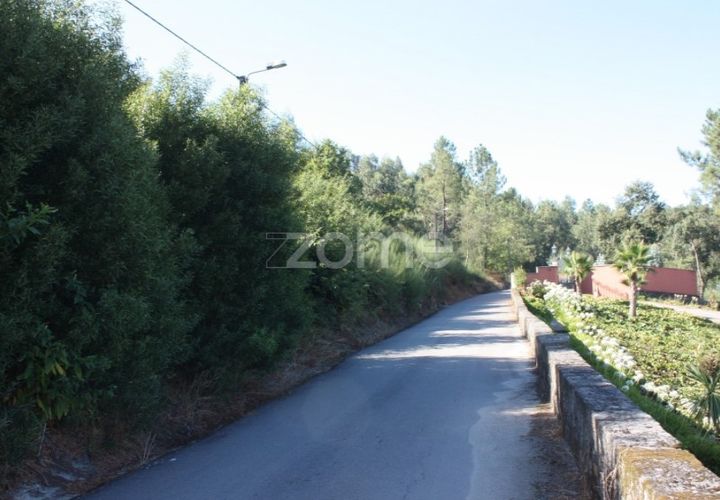 Helårsgrund i Penafiel, Porto, Penafiel - € 240.000 | Ref: ZMPT516299 - foto 1