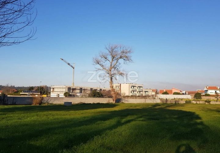 Grond in Lavra, Porto, Lavra - € 370.000 | Ref: ZMPT533331 - foto 1