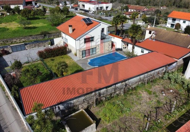 Villa i Arcos de Valdevez, Viana do Castelo, Arcos de Valdevez - € 478.000 | Ref: FM1075 - foto 1