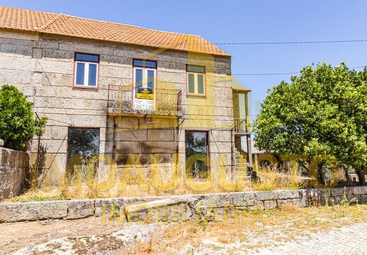 Villa i Tourais e Lajes, Guarda, Tourais e Lajes - € 46.900 | Ref: CAS_2345 - foto 1