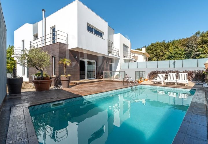 Villa i Grijo, Porto, Grijo - € 599.900 | Ref: CAS_45 - foto 1