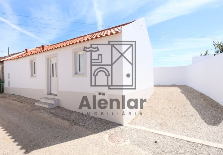 Villa i Alenquer, Lisbon, Alenquer - € 189.000 | Ref: HAB_183 - foto 1