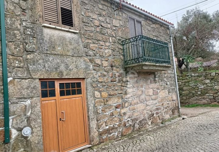 Villa a Paredes da Beira, Viseu, Paredes da Beira - € 43.000 | Ref: ZMPT584501 - foto 1