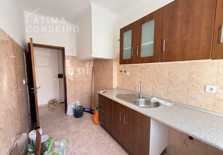 Apartment in Amadora, Lisbon, Amadora - € 850/month | Ref: 38AM - photo 1