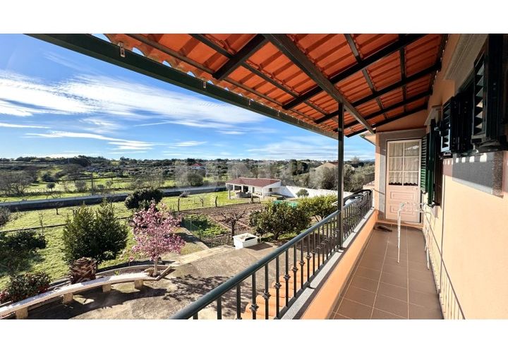 Villa i Escalos de Baixo, Castelo Branco, Escalos de Baixo - € 350.000 | Ref: UNU.I.1933.12555 - foto 1
