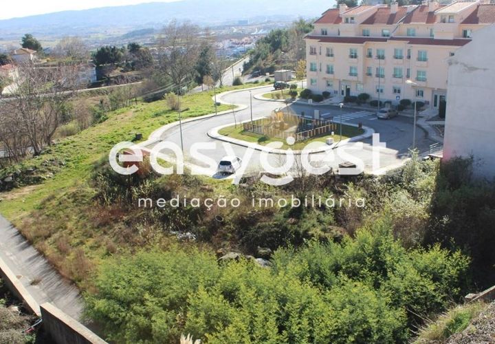 Helårsgrund i Covilha, Castelo Branco, Covilha - € 49.990 | Ref: CB68622MA - foto 1