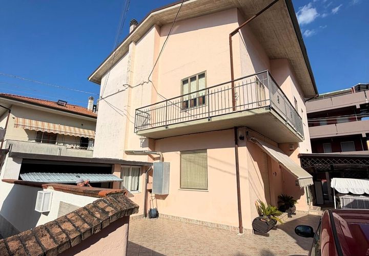 Villa a Senigallia, Ancona, Senigallia - € 570.000 | Ref: AA279 - foto 1