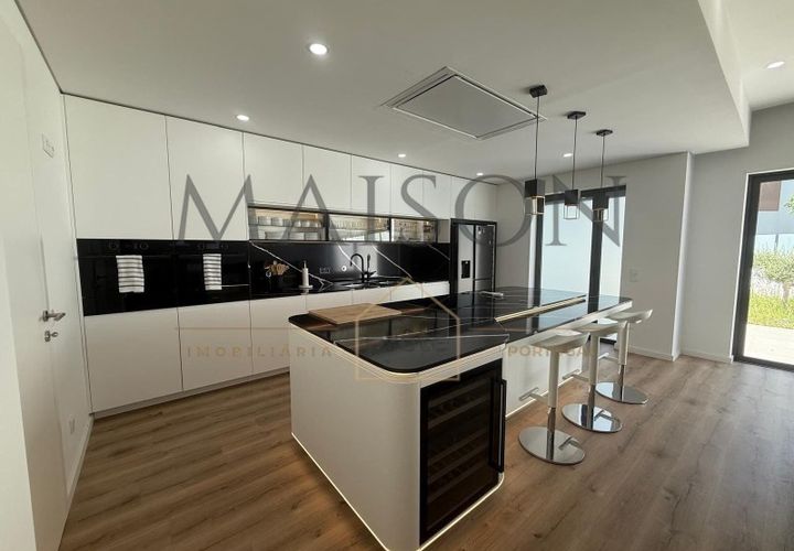 Rækkehus i Lousada, Porto, Lousada - € 385.000 | Ref: MP-EF-M-401 - foto 1