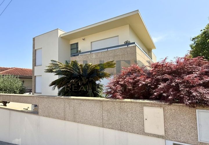 Villa i Trofa, Porto, Trofa - € 660 000 | Ref: VR-660-185 - foto 1