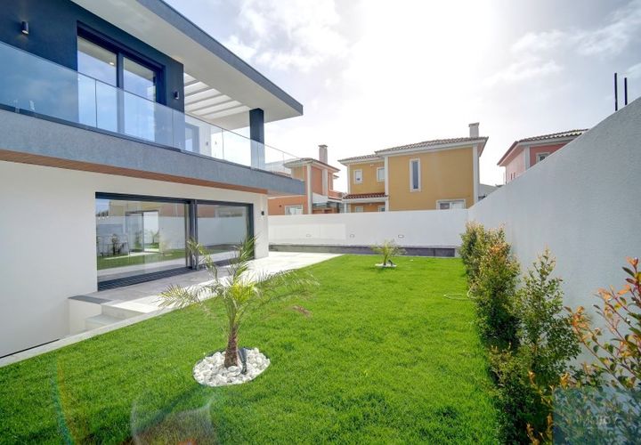 Villa em Alcabideche, Lisbon, Alcabideche - € 2.180.000 | Ref: MORMJC143 - foto 1