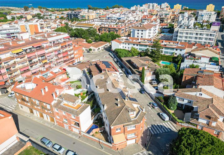 Rækkehus i Pineda De Mar, Barcelona, Pineda De Mar - € 545.500 | Ref: C03PM-322/9374 - foto 1