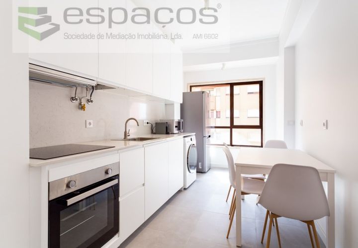 Apartament a Lisbon, Lisbon, Lisbon - € 2.250/mes | Ref: 5505/IR - foto 1