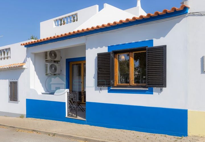 Villa in Luz, Faro, Luz - € 495.000 | Ref: V1932 - foto 1