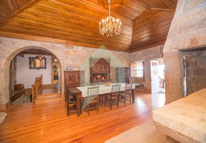 Villa a Guimaraes, Braga, Guimaraes - € 580.000 | Ref: 001447 - foto 1