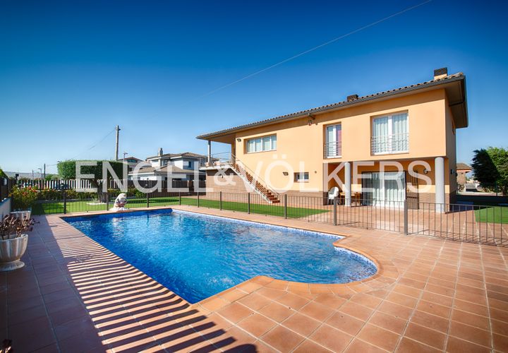 Villa i Vilamalla, Gerona, Vilamalla - € 520.000 | Ref: W-04AT1O - foto 1