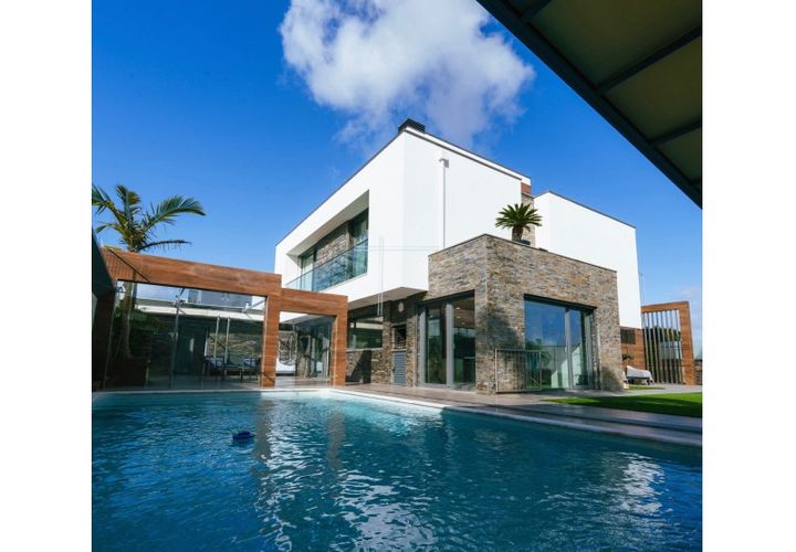 Villa - Almada, Setubal, Almada - € 1 150 000 | Réf : 17669 - photo 1