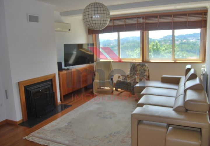 Rækkehus i Arcos de Valdevez, Viana do Castelo, Arcos de Valdevez - € 337.900 | Ref: AVV-2562-JQ-0526 - foto 1