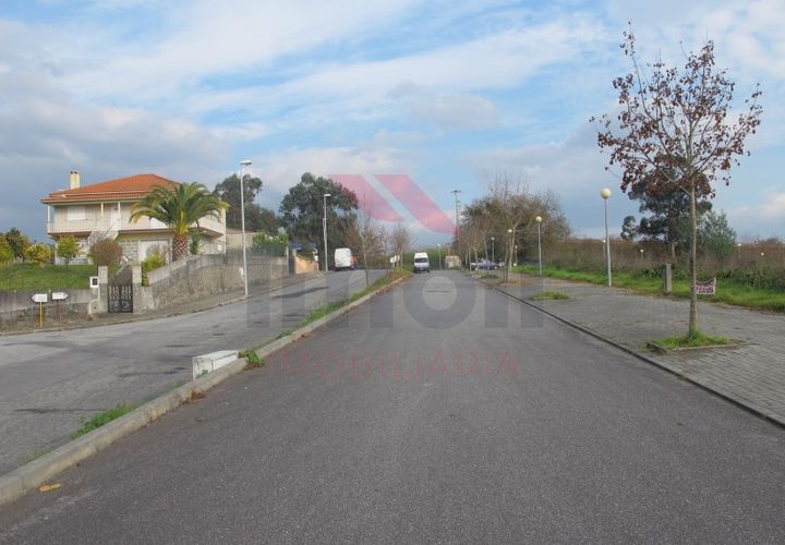 Helårsgrund i Arcos de Valdevez, Viana do Castelo, Arcos de Valdevez - € 42.500 | Ref: I-1122.11-MC-1216 - foto 1