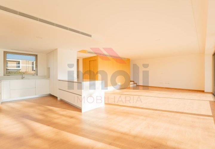 Villa i Arcos de Valdevez, Viana do Castelo, Arcos de Valdevez - € 495.000 | Ref: AVV-2512-FM-0126 - foto 1