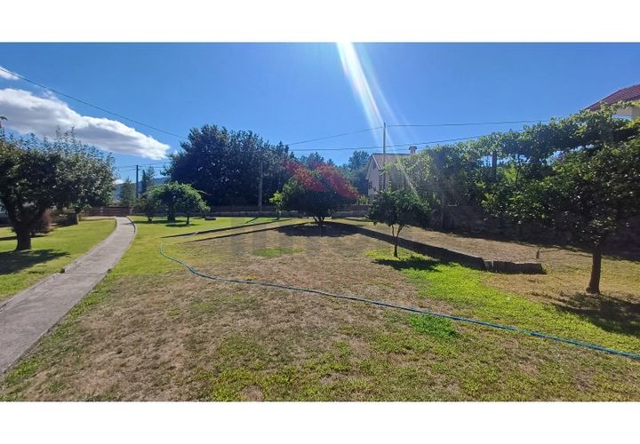 Helårsgrund i Arcos de Valdevez, Viana do Castelo, Arcos de Valdevez - € 135.000 | Ref: AVV-2442-HE-0725 - foto 1