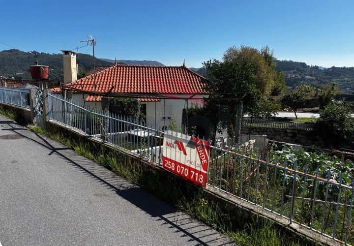 Villa i Arcos de Valdevez, Viana do Castelo, Arcos de Valdevez - € 190.000 | Ref: AVV-2472-LC-0925 - foto 1