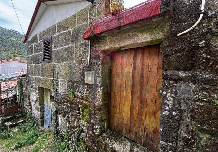Villa i Arcos de Valdevez, Viana do Castelo, Arcos de Valdevez - € 20.000 | Ref: AVV-2426-LB-0625 - foto 1