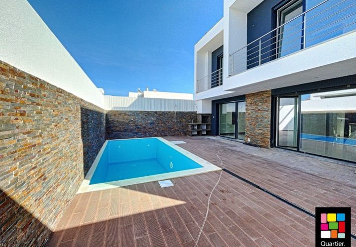 Villa i Corroios, Setubal, Corroios - € 750 000 | Ref: DT25020 - foto 1