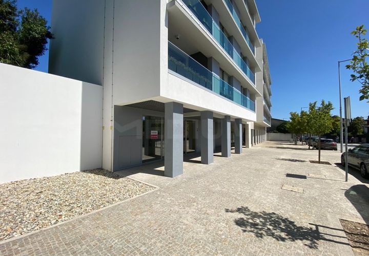 Erhvervsejendom i Maia, Porto, Maia - € 130.000 | Ref: M1957 - foto 1