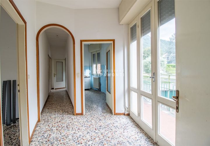 Villa i Galbiate, Lecco, Galbiate - € 180.000 | Ref: 100VB - foto 1