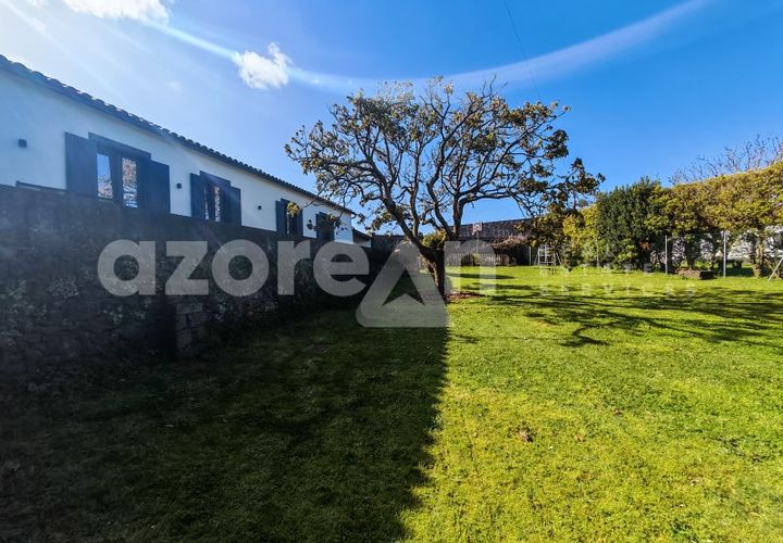 Villa i Ponta Delgada, Sao Miguel, Ponta Delgada - € 650.000 | Ref: 21174 - foto 1