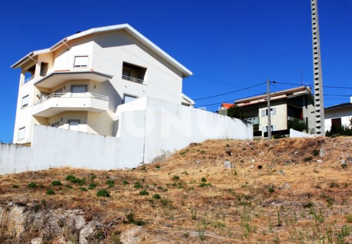 Tomt i Teixoso, Castelo Branco, Teixoso - € 49 500 | Ref: UNU.I.1006.12348 - foto 1
