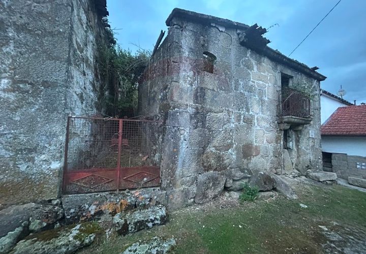 Landejendom i Arcos de Valdevez, Viana do Castelo, Arcos de Valdevez - € 28.500 | Ref: 1094-26 - foto 1